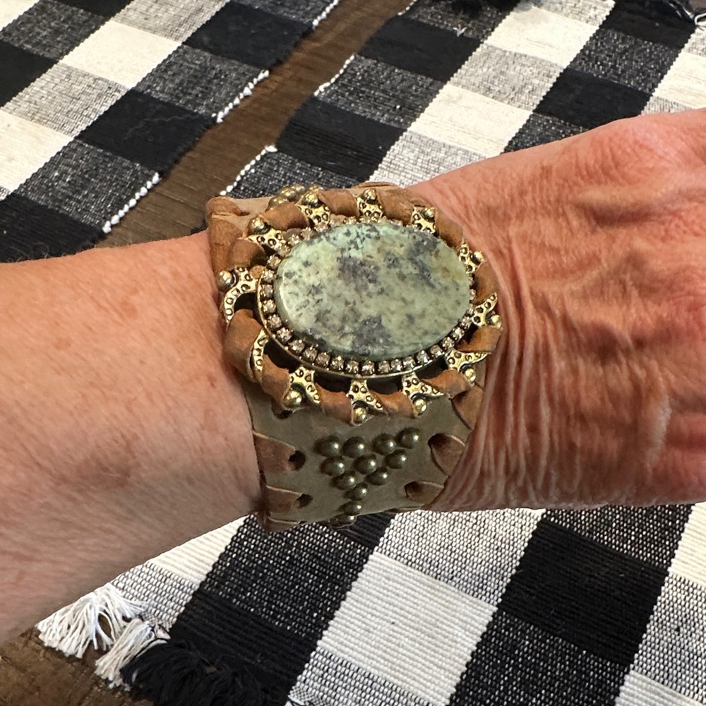 Lucky Brand Tan and Gold Bracelet - Picture 2 of 5